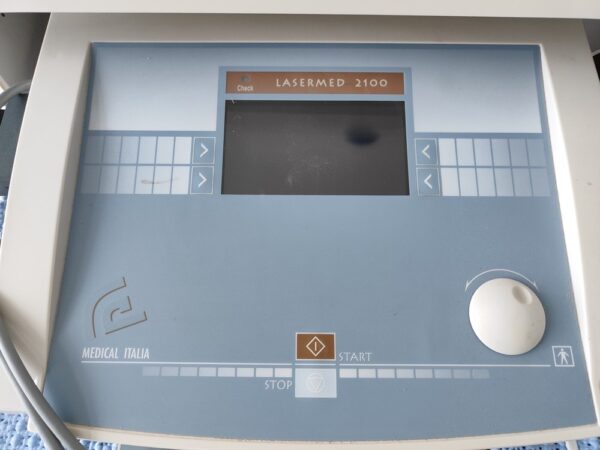Lasermed 2100 - Laser a infrarosso con due manipoli, a 1 e 3 diodi